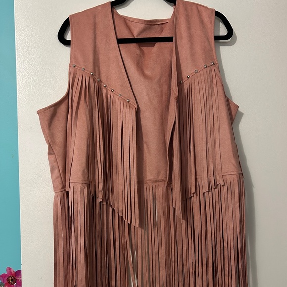 ✂️Women's Fringe Vest in Pink ✂️ - Picture 7 of 11